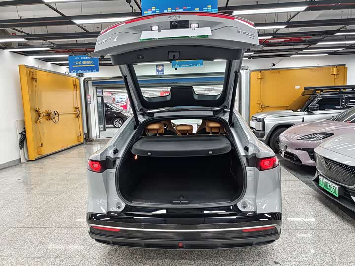 Фото 7 - Mazda EZ-6