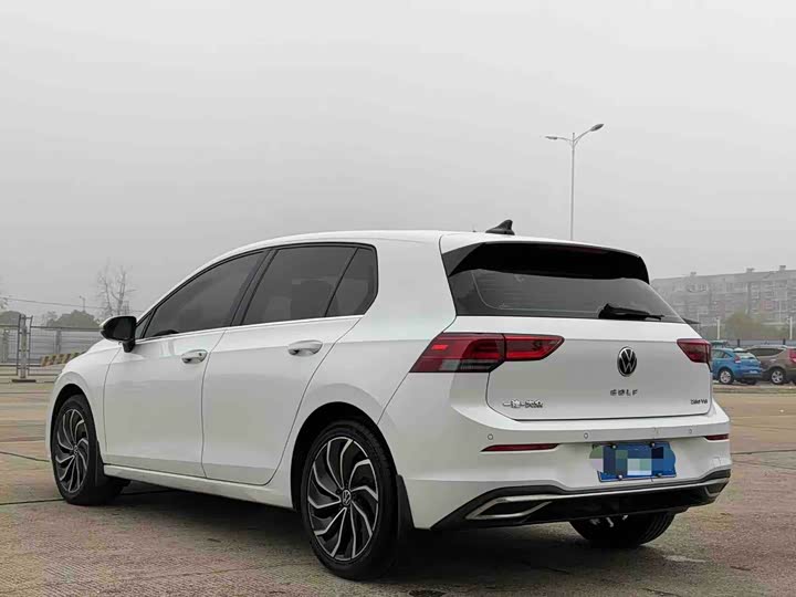 Фото 6 - Volkswagen Golf