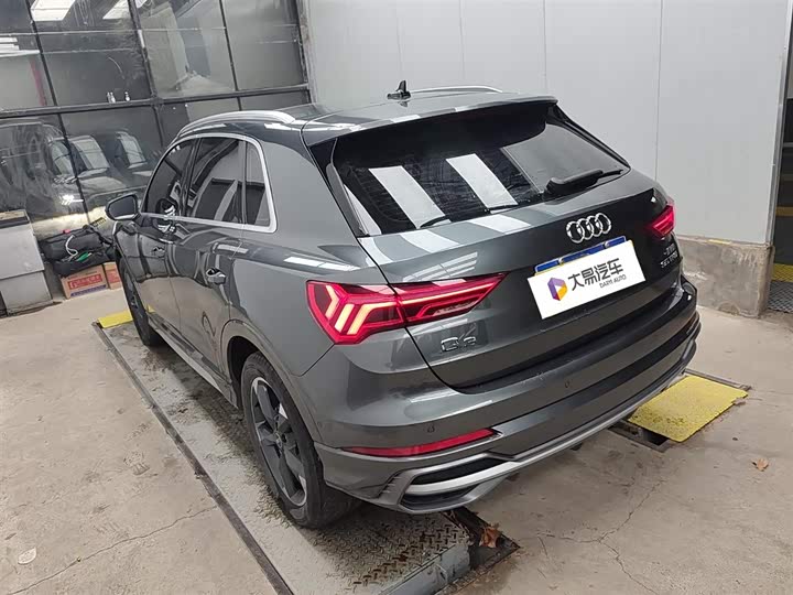 Фото 5 - Audi Q3