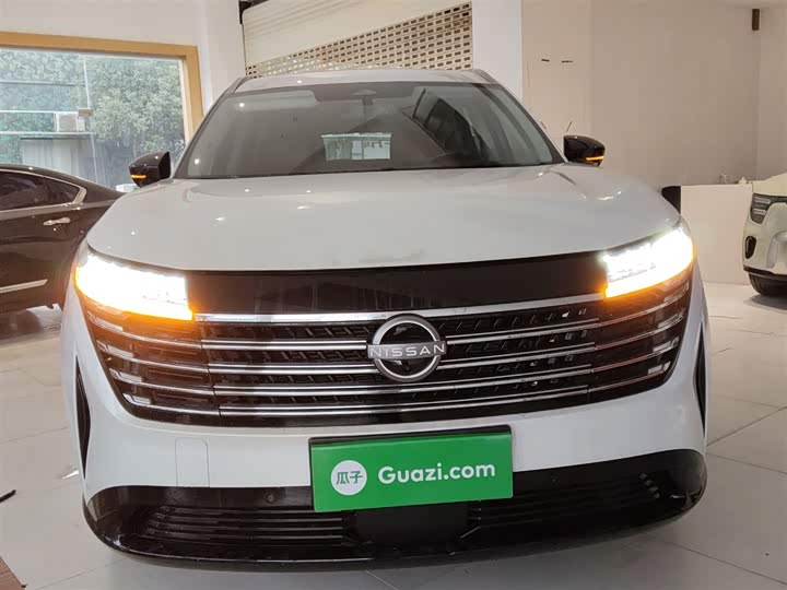 Фото 3 - Nissan Pathfinder