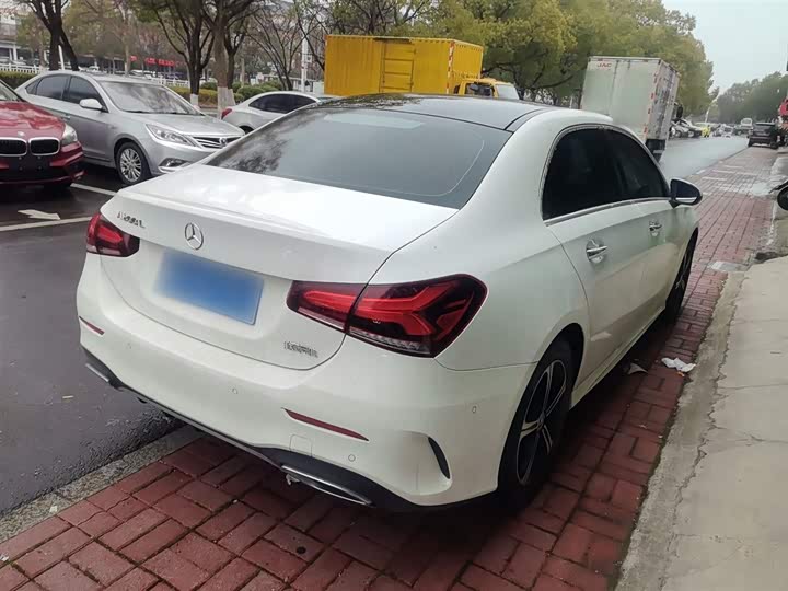 Фото 7 - Mercedes-Benz A-Class