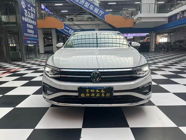 Фото 2 - Volkswagen Bora