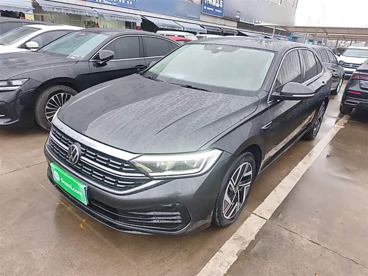 Фото 2 - Volkswagen Sagitar L