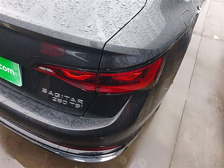 Фото 8 - Volkswagen Sagitar L