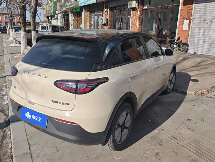 Фото 3 - Geely Galaxy Geome