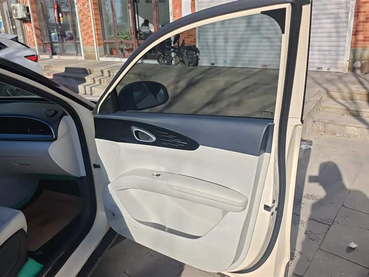 Фото 8 - Geely Galaxy Geome