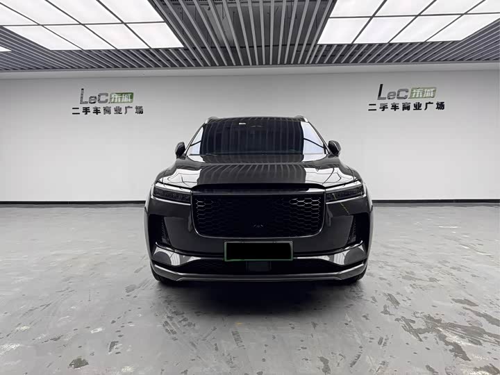 Фото 3 - LiXiang One