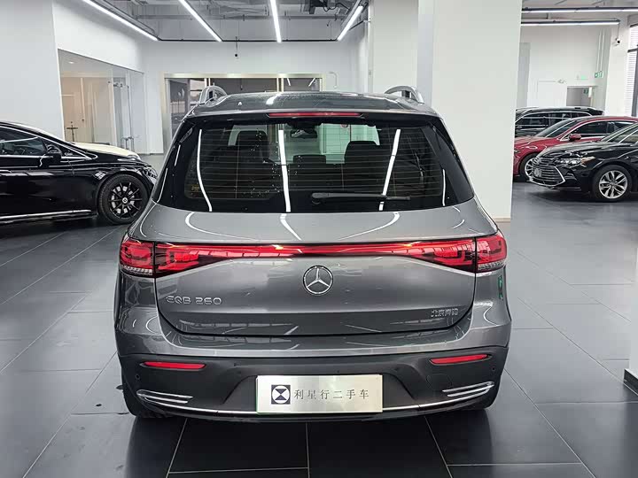 Фото 5 - Mercedes-Benz EQB