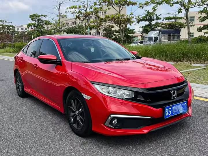 Фото 2 - Honda Civic