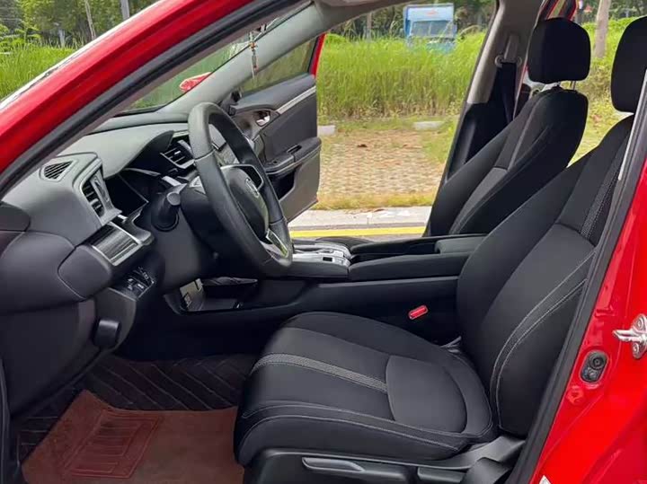 Фото 7 - Honda Civic