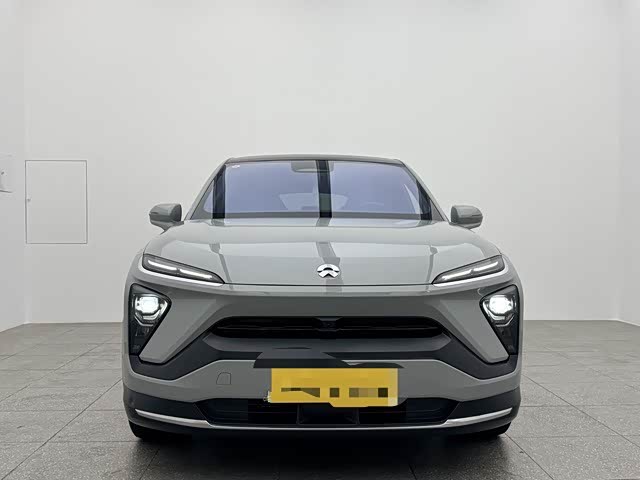 Фото 2 - Nio EC6