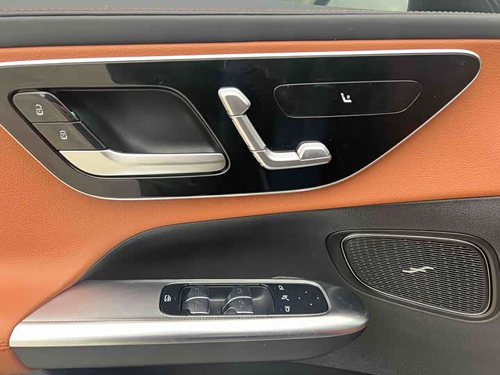 Фото 4 - Mercedes-Benz GLC-Class