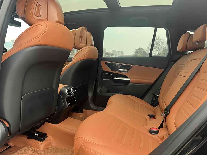 Фото 9 - Mercedes-Benz GLC-Class