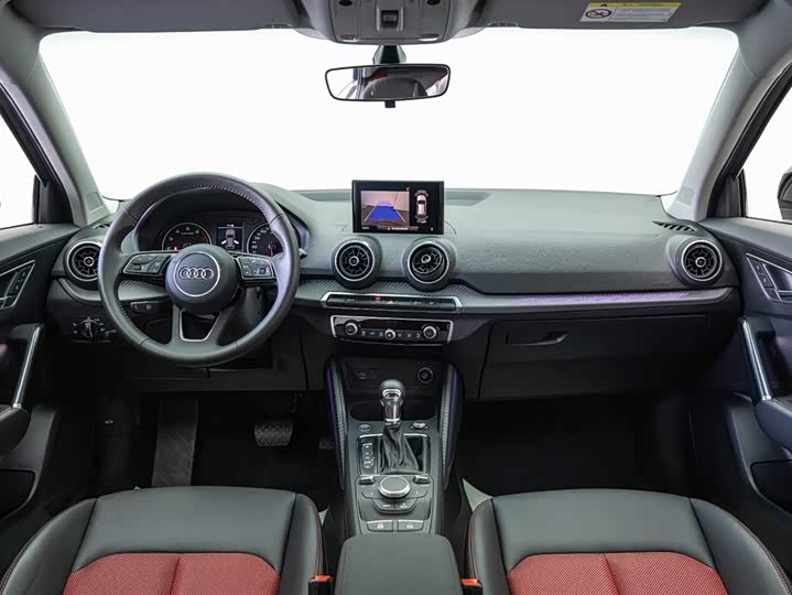 Фото 6 - Audi Q2L