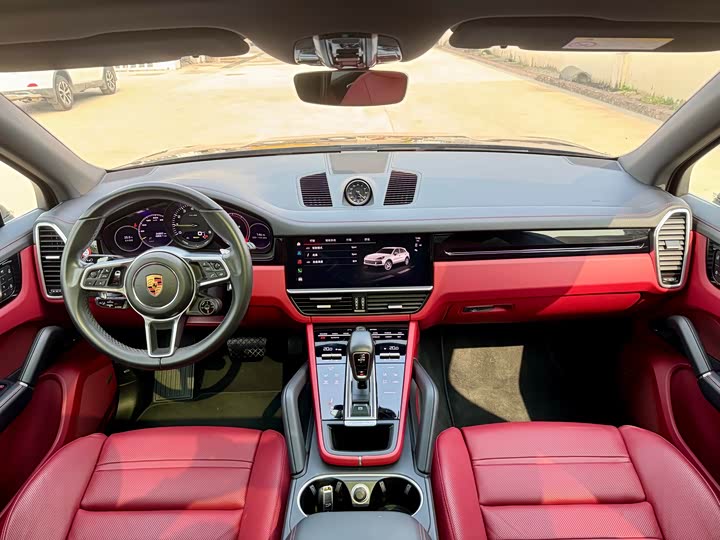 Фото 9 - Porsche Cayenne Hybrid