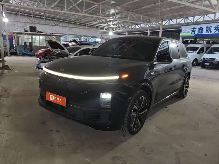 Фото 1 - LiXiang L9