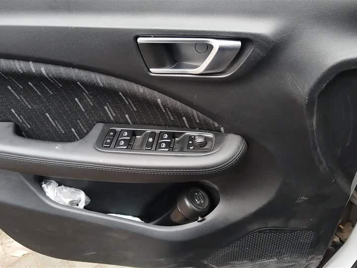 Фото 7 - Leapmotor T03