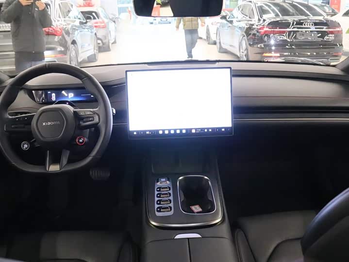 Фото 5 - Xiaomi SU7