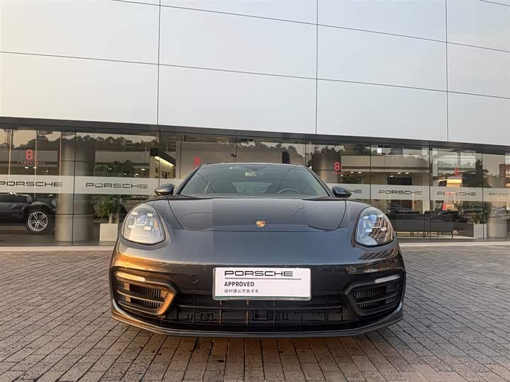 Фото 2 - Porsche Panamera Hybrid