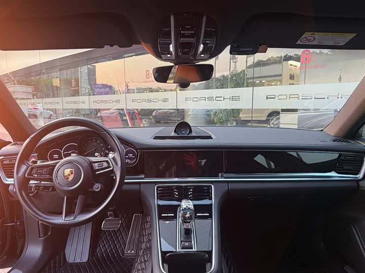 Фото 3 - Porsche Panamera Hybrid