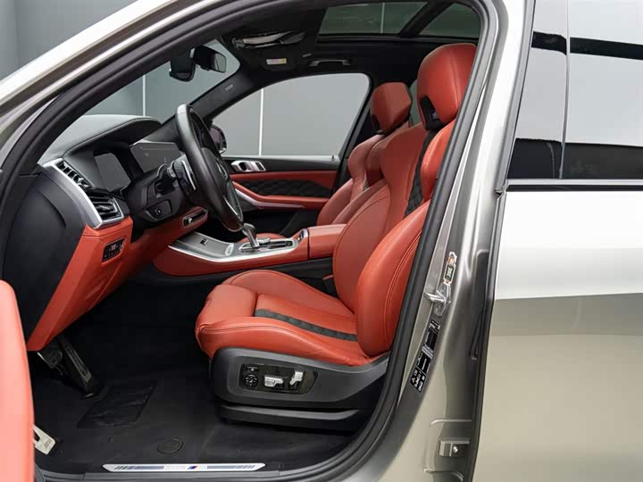 Фото 9 - BMW X5 M