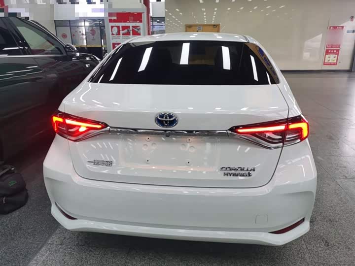 Фото 6 - Toyota Corolla