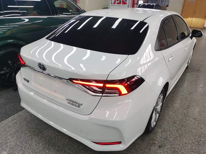 Фото 7 - Toyota Corolla