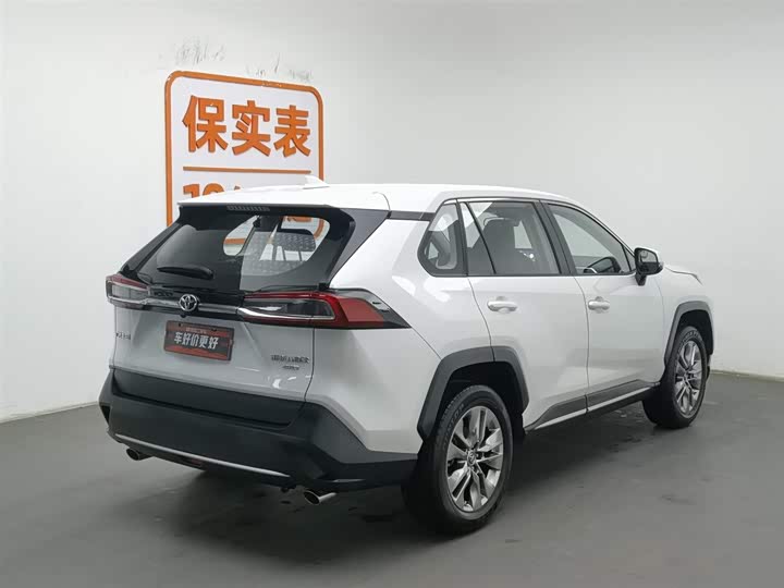 Фото 2 - Toyota Wildlander