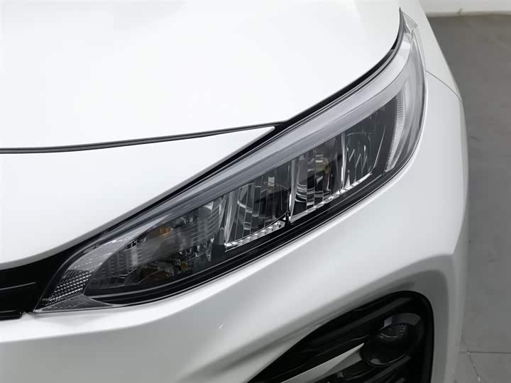 Фото 7 - Toyota Wildlander