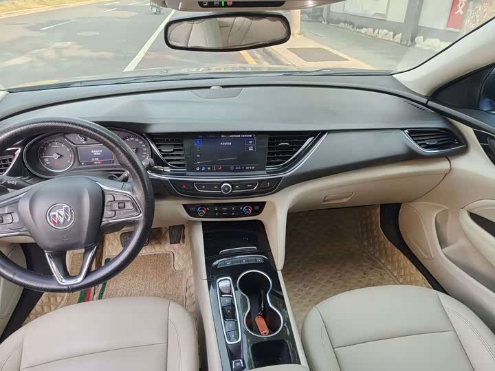 Фото 8 - Buick Regal