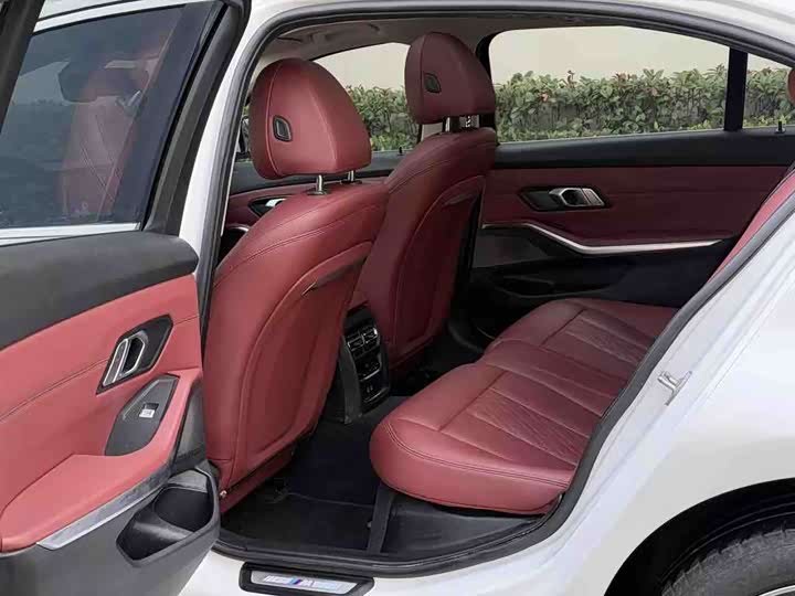 Фото 8 - BMW 3 Series