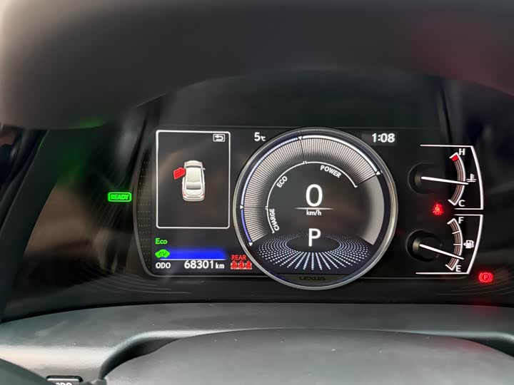 Фото 6 - Lexus ES