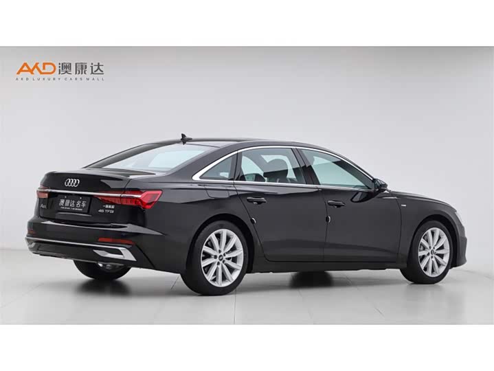 Фото 3 - Audi A6L