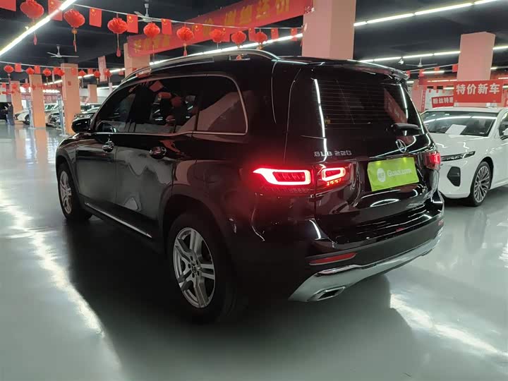 Фото 4 - Mercedes-Benz GLB-Class