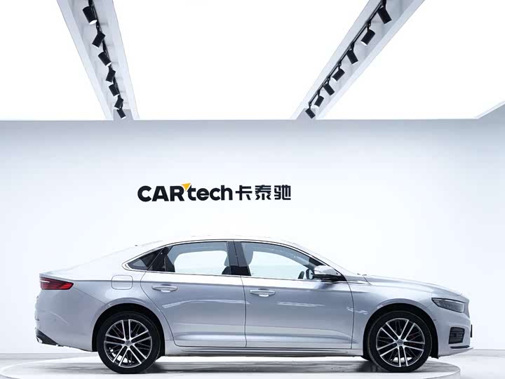 Фото 6 - Geely Preface