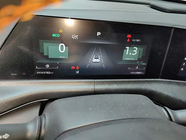 Фото 4 - Changan UNI-T