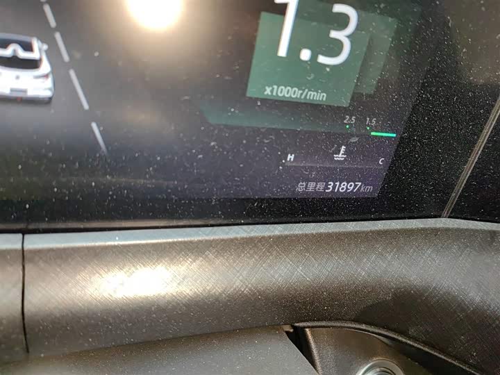 Фото 5 - Changan UNI-T