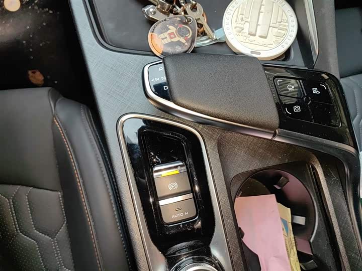 Фото 7 - Changan UNI-T