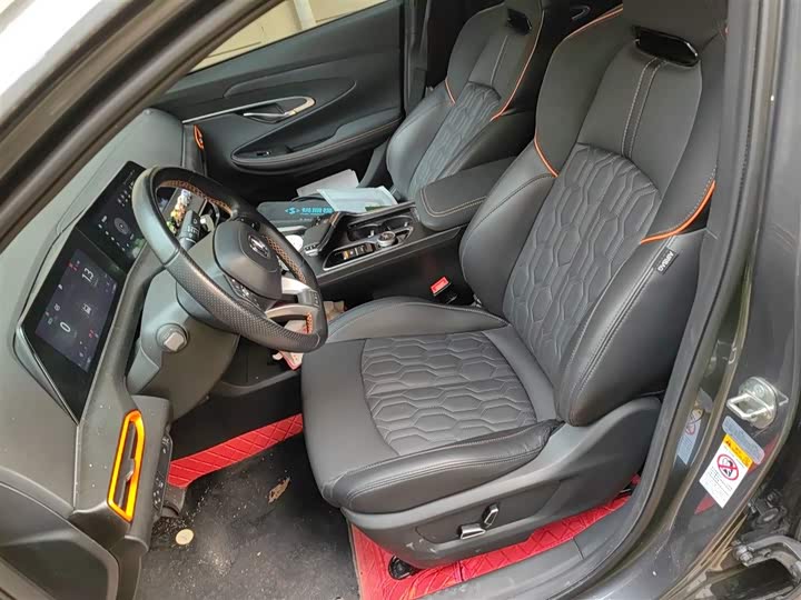 Фото 8 - Changan UNI-T