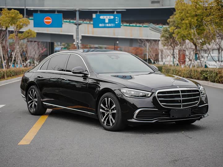 Фото 3 - Mercedes-Benz S-Class