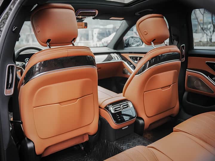 Фото 4 - Mercedes-Benz S-Class