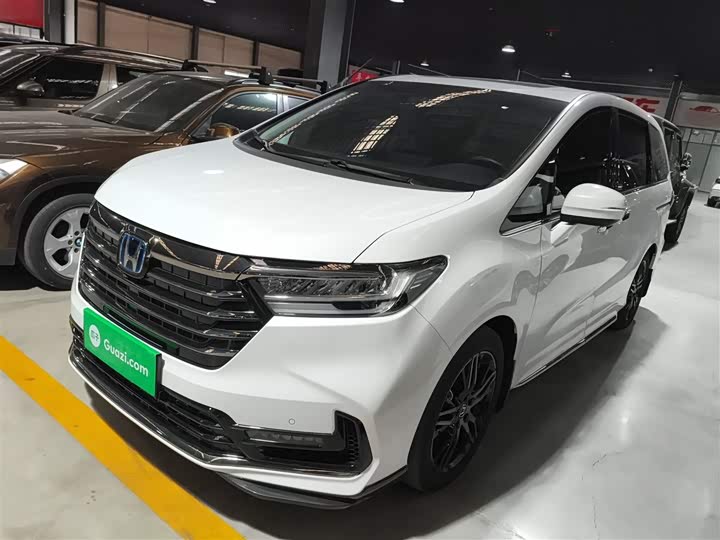 Фото 2 - Honda Odyssey