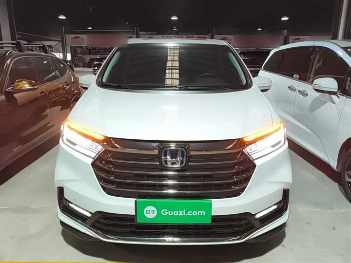 Фото 3 - Honda Odyssey