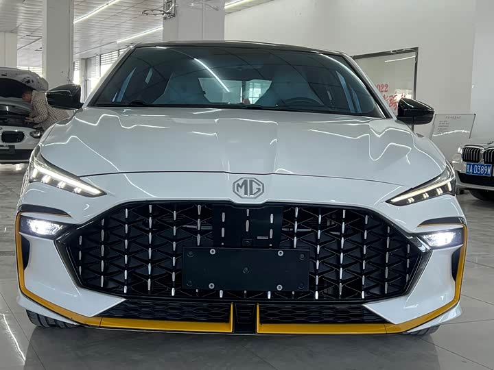 Фото 2 - MG Motor 6