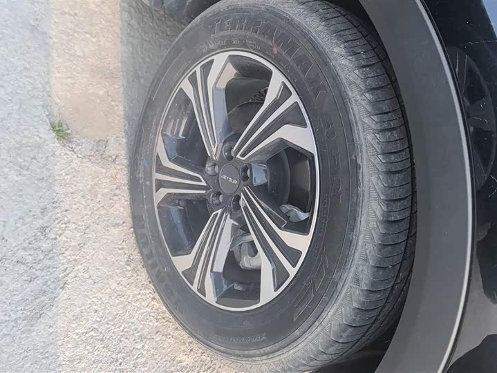 Фото 6 - Jetour X70