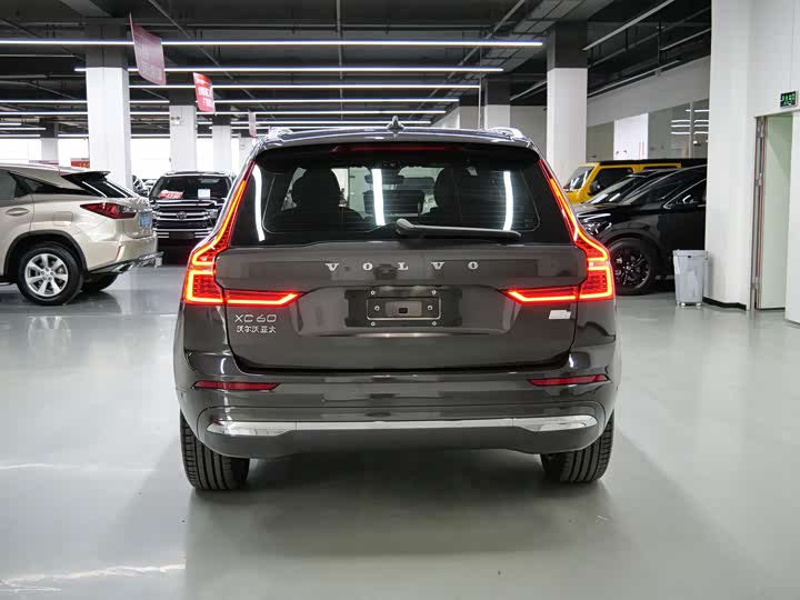 Фото 6 - Volvo XC60 Hybrid