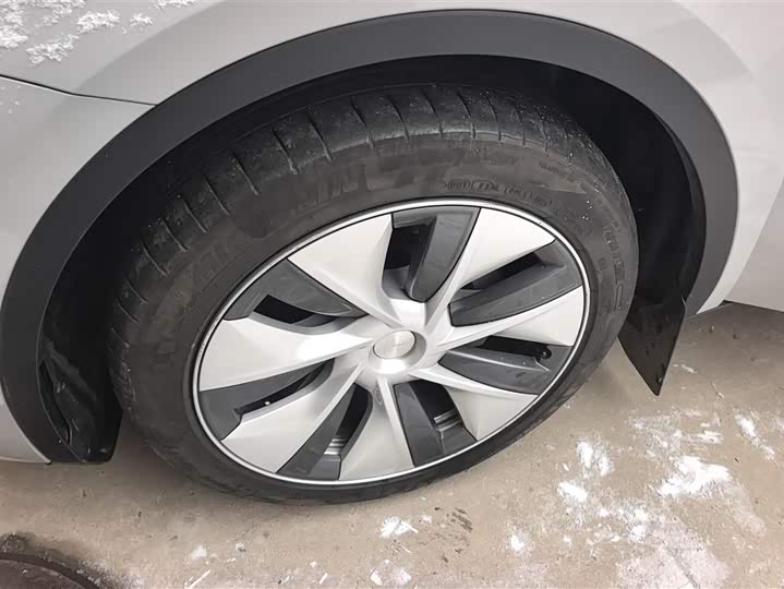 Фото 6 - Tesla Model Y