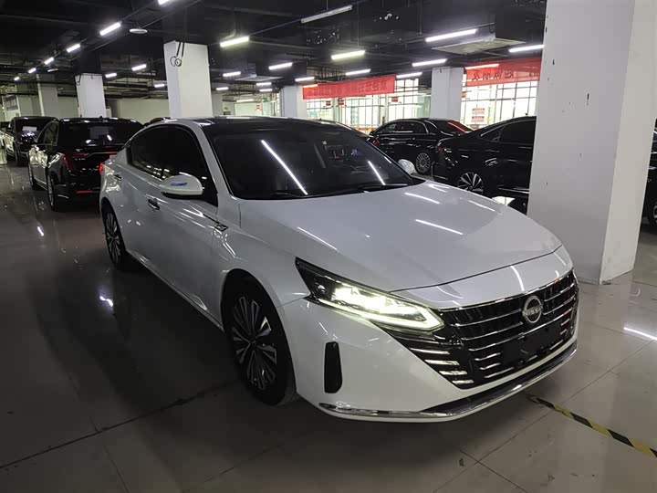 Фото 4 - Nissan Teana