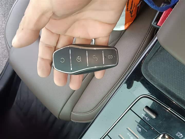 Фото 9 - BYD Han