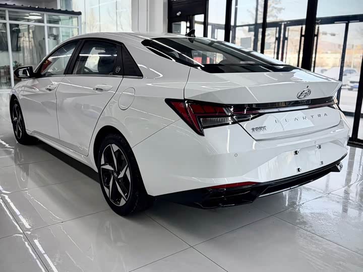 Фото 4 - Hyundai Elantra N line